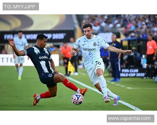 德甲焦点战利物浦与切尔西握手言和精彩瞬间回顾与战术分析