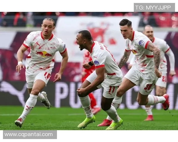 德甲精彩对决AC米兰4-0莱比锡战术解析与逆转瞬间回顾