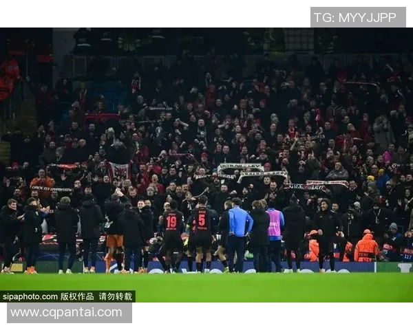 欧联杯精彩对决多特蒙德逆转曼城补时绝杀引发全场狂欢