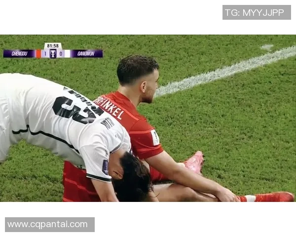 德甲焦点战曼联与多特蒙德互交白卷绝杀瞬间引发全场热议