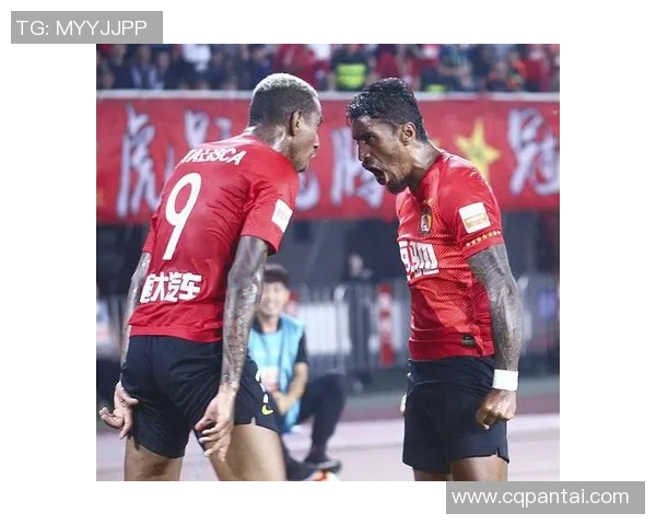 欧联杯精彩对决里昂大胜那不勒斯红牌事件引发全场热议