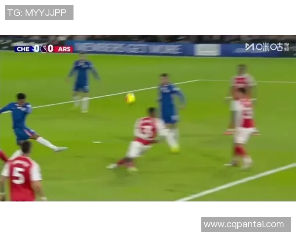 英超激战巴黎圣日耳曼大胜曼城点球大战瞬间点燃全场激情