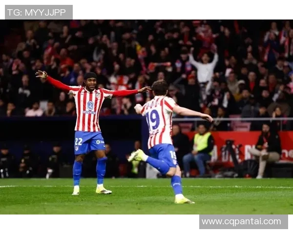 国王杯巴萨大胜里昂补时进球引发争议判罚全场沸腾 国王杯巴萨大胜里昂补时进球引发争议判罚全场沸腾