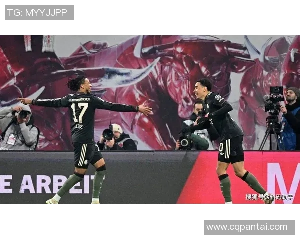 切尔西逆袭拜仁上演惊天大逆转全场沸腾数据解析揭示比赛精彩瞬间