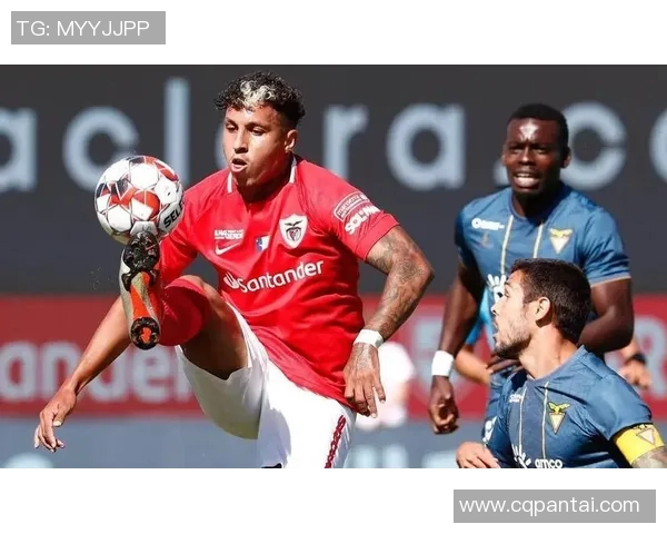 英超激战马竞绝杀本菲卡补时进球引发争议判罚全场沸腾