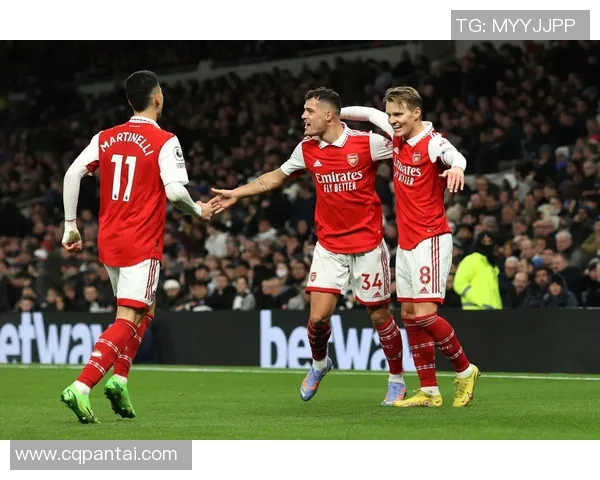 英超焦点战:那不勒斯与阿森纳激战成平点球大战引发全场狂欢 英超焦点战:那不勒斯与阿森纳激战成平点球大战引发全场狂欢