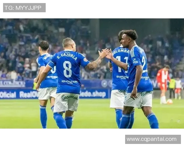 西甲激战:那不勒斯险胜巴黎红牌事件引发全场热议 西甲激战:那不勒斯险胜巴黎红牌事件引发全场热议